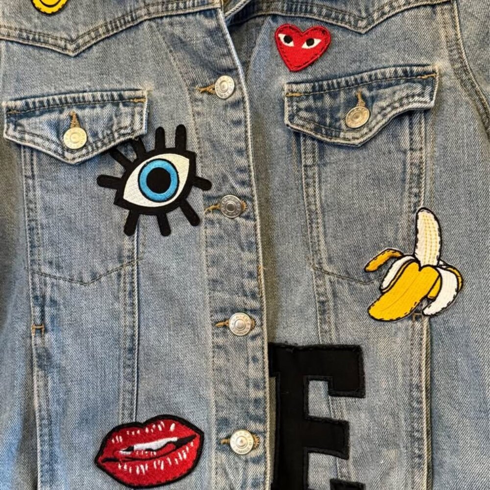Wmn's Fun TopShop X Moto Denim Jean Jacket Embroidered Patches Y2K Style-Size 6 - Picture 7 of 9